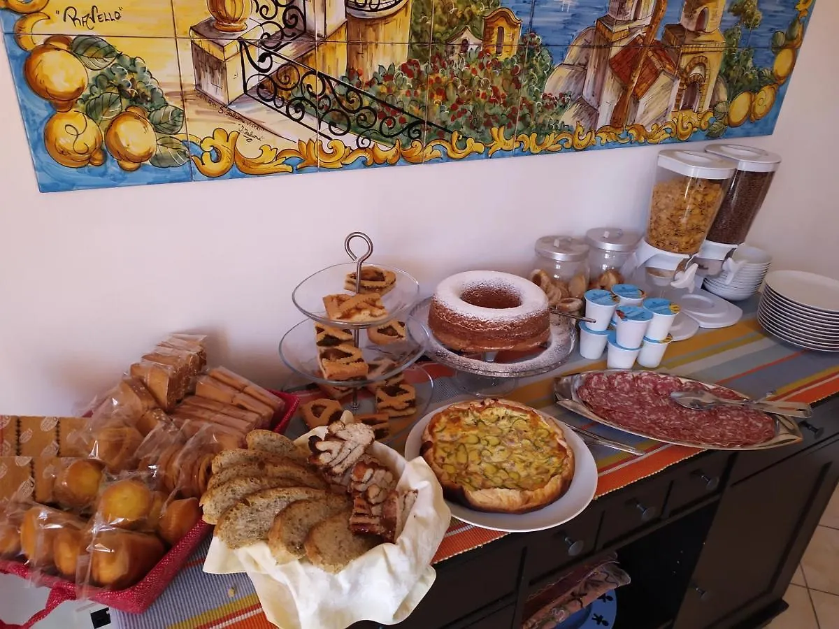 L'Iris Bed & Breakfast Stellanello