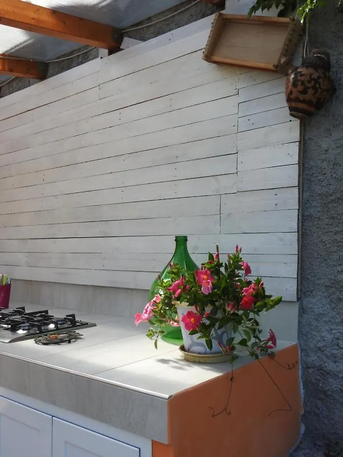 L'Iris Bed & Breakfast Stellanello